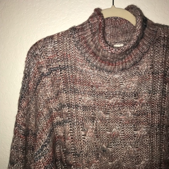 GAP Sweater - Picture 3 of 8